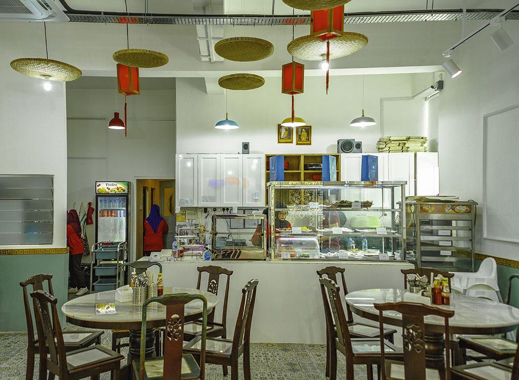 ah-mit-delicacy-cafe